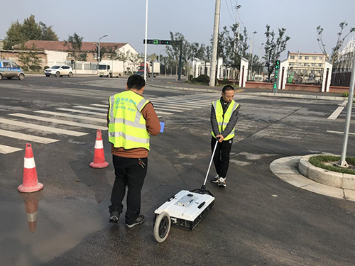 道路塌陷检测